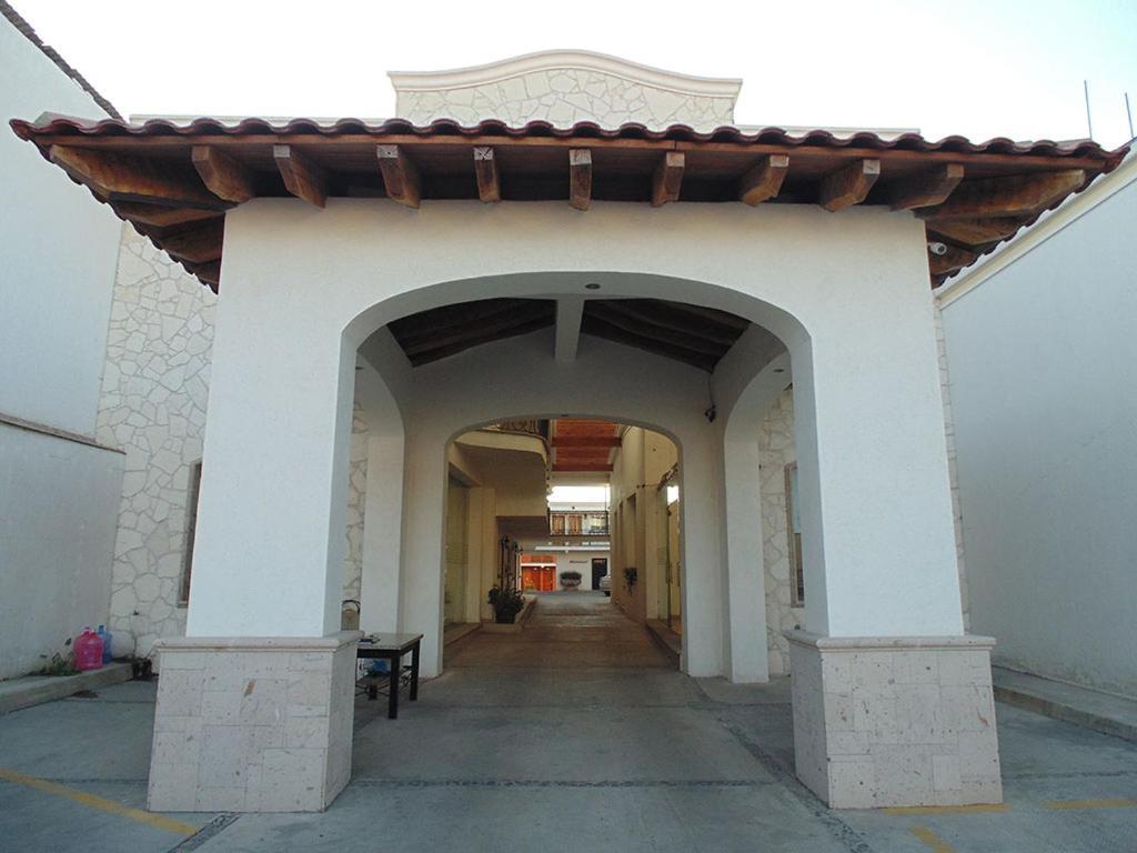 Hotel Hacienda シウダード・グスマン エクステリア 写真